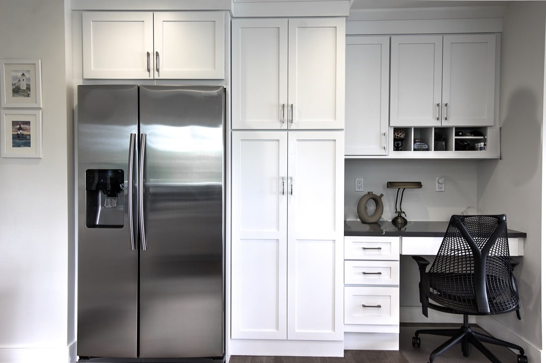 WG - Southold Mid-Century Modern - Kitchen Refrigerator View